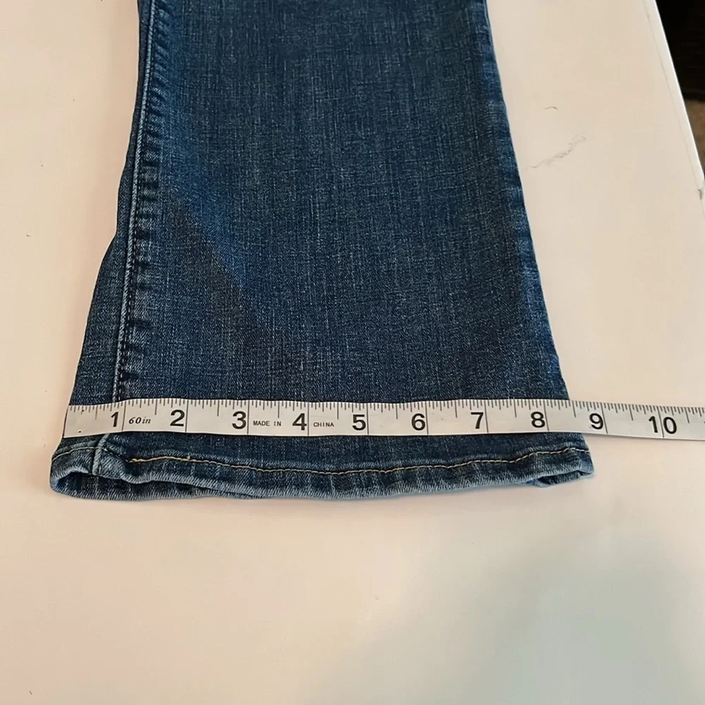 Levi’s Classic Bootcut Mid Rise Size 10